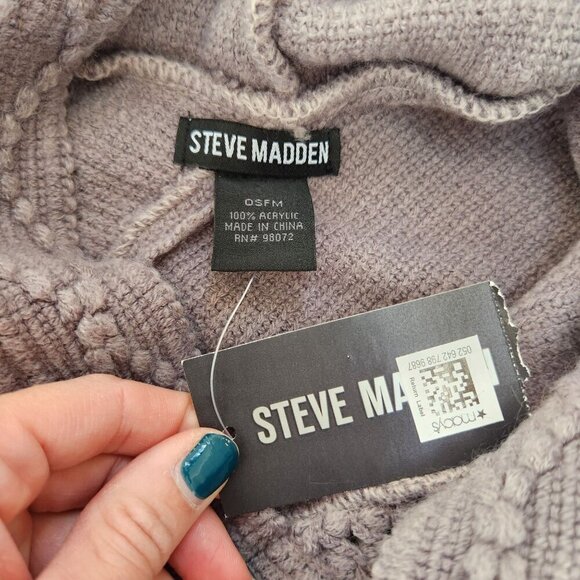 NWT Steve Madden Crochet Knit Soft Cozy Hooded Cape Poncho Knit Sweater Grey OS - Picture 7 of 9